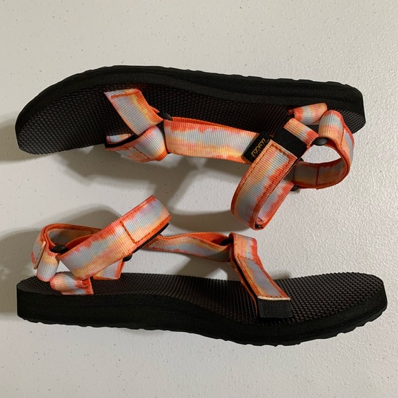 Teva Women's Original Universal Tie-dye Sandal-Size 9 - Picture 9 of 11